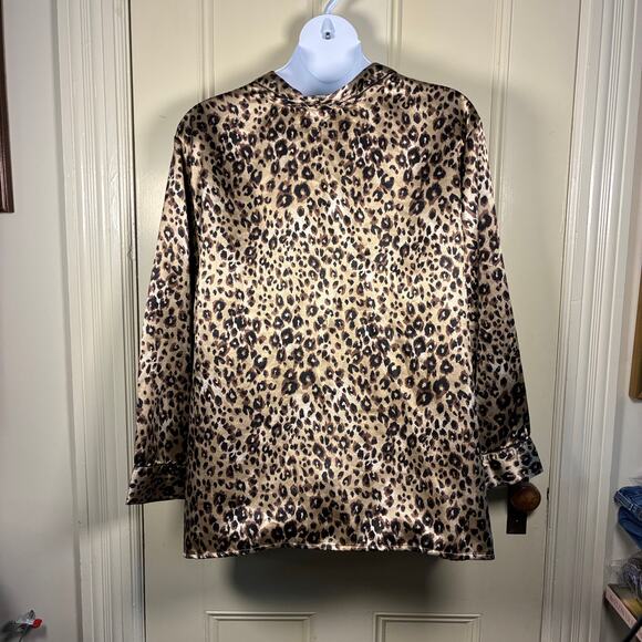 Amoureuse Pajama Top 5X Leopard Print Satin Glam Sexy - Picture 2 of 6
